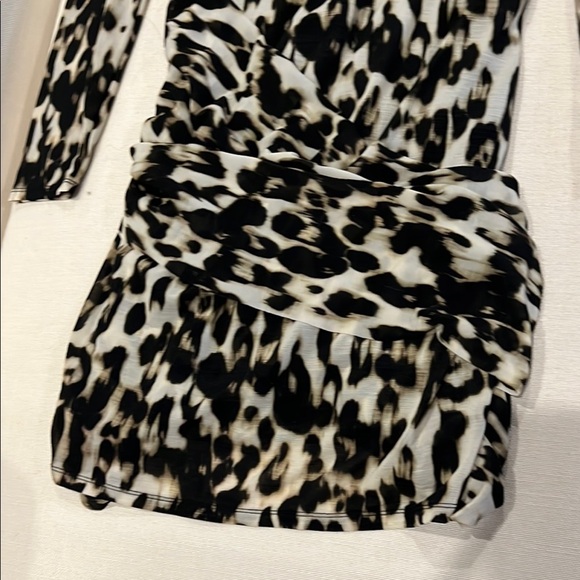 Guess animal print Long Sleeve Bodycon Dress V neckline back  size Large - Picture 4 of 12